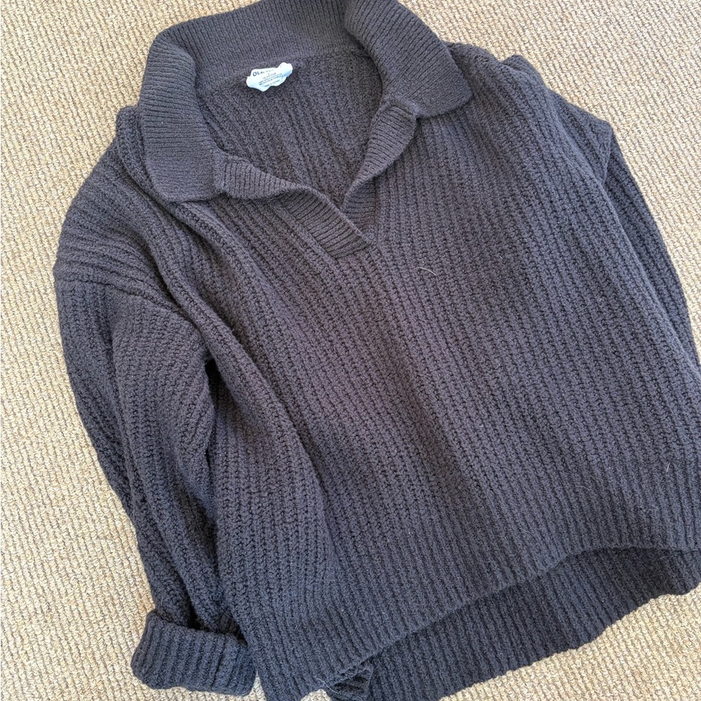 Old Navy Charcoal V-Neck Sweater